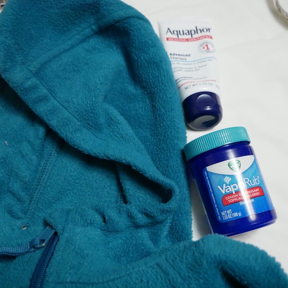 Columbia Fleece Sweater, fulll Zip,  S, w/ hoodie - Picture 2 of 13